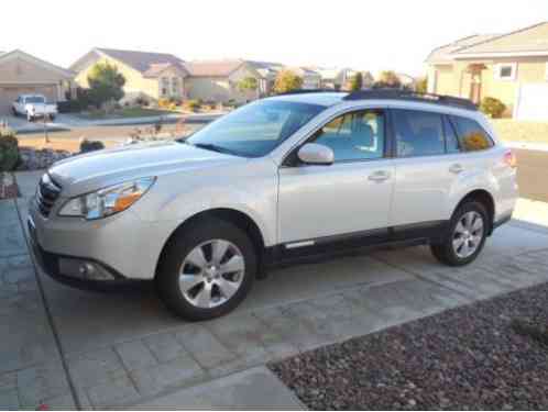 Subaru Outback subaru outback (2011)