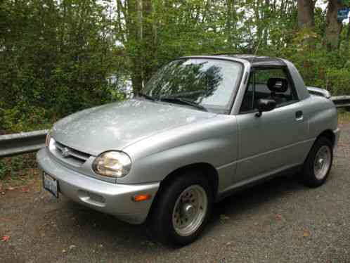 1996 Suzuki X-90 Samurai Side Kick Jeep Rav4 similarity