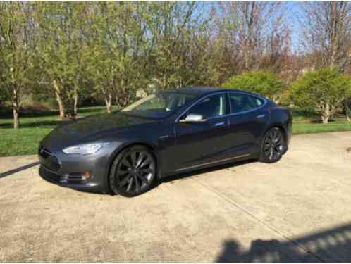 2015 Tesla Model S