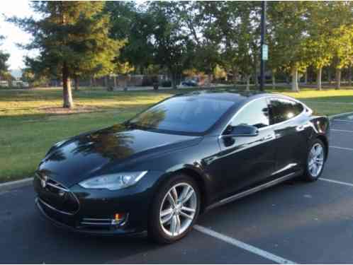 2013 Tesla Model S