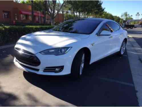 2013 Tesla Model S