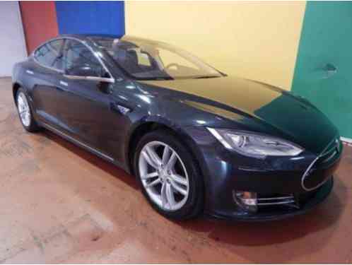 2012 Tesla Model S