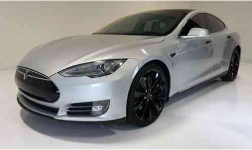 Tesla Model S 4dr Sedan (2013)