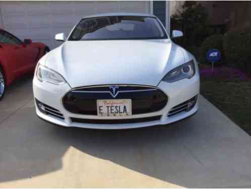 Tesla Model S 60 (2013)