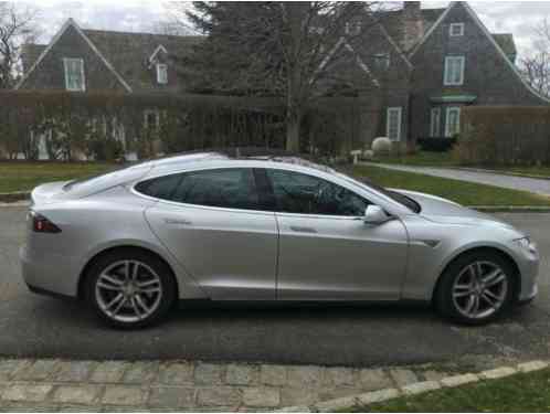 2014 Tesla Model S 60