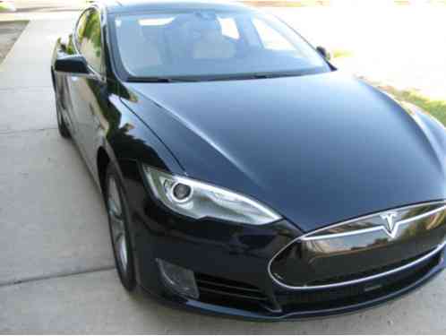 2014 Tesla Model S