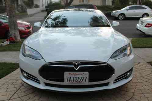 Tesla Model S 85 Kilowatt (2013)