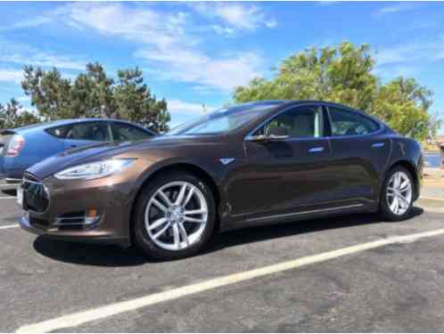 Tesla Model S 85 kWh Battery (2014)