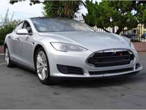 Tesla Model S 85kWh (2013)