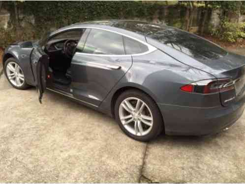 2012 Tesla Model S