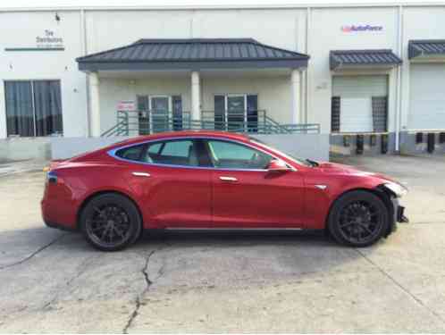 Tesla Model S Model S (2013)