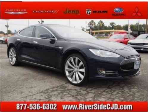 Tesla Model S model S (2013)