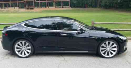 Tesla Model S (2013)