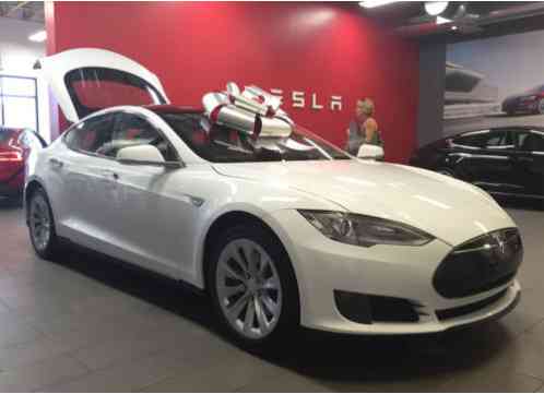 Tesla Model S Model S 70 (2016)