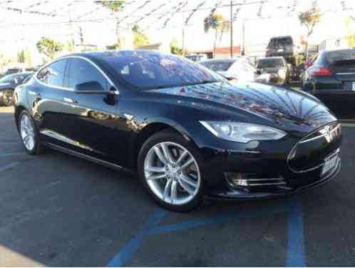 Tesla Model S Model s 85 kwh (2013)