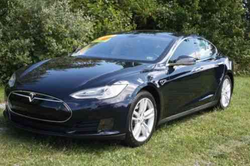 Tesla Model S Model S 85KWH (2012)