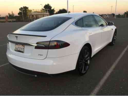 2012 Tesla Model S