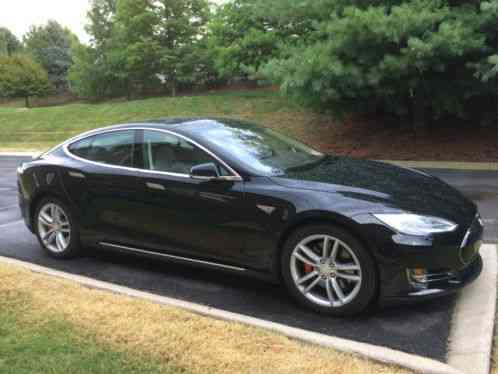 Tesla Model S P85