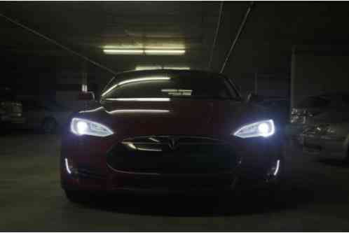 2013 Tesla Model S P85