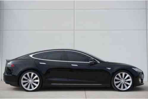 Tesla Model S P85 (2013)