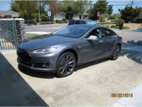 Tesla Model S P85+ (2013)