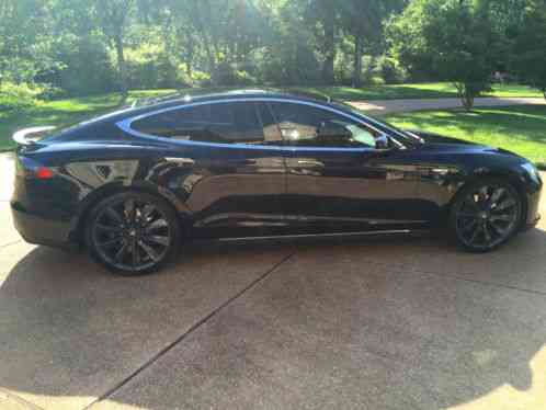 Tesla Model S P85+ (2014)