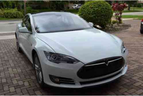 Tesla Model S P85 4dr Liftback (2014)