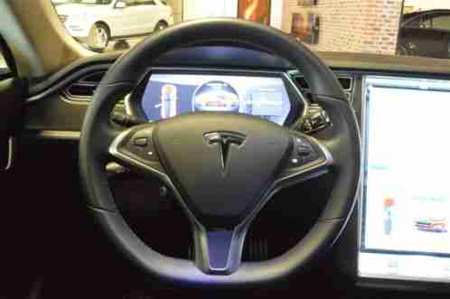 Tesla Model S (2013)