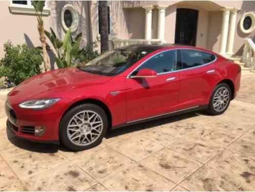 2013 Tesla Model S