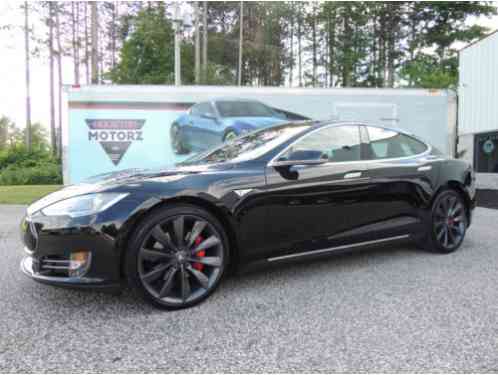 Tesla Model S P85 S (2014)