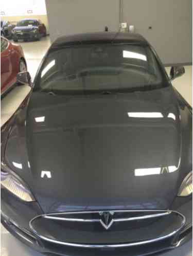 2014 Tesla Model S