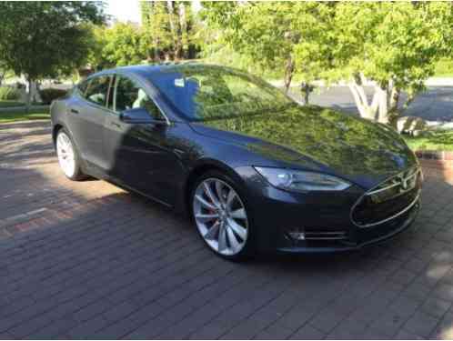 2015 Tesla Model S