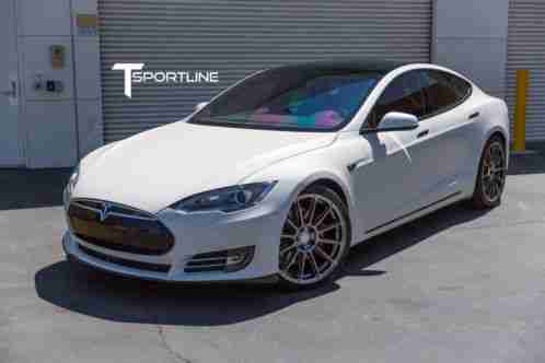 Tesla Model S P85D (2015)