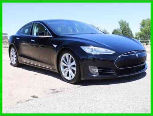 Tesla Model S P85D (2015)