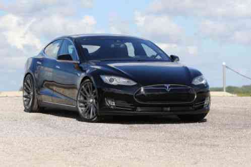 Tesla Model S P85D (2014)