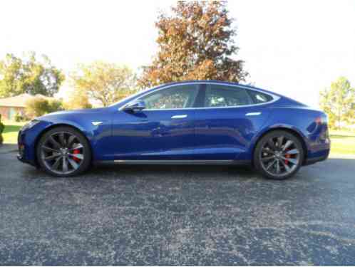 Tesla Model S P90D Ludicrous Mode (2015)