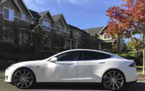 2013 Tesla Model S Performance