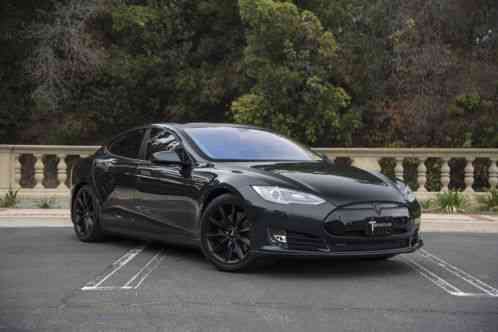 Tesla Model S Performance (2012)