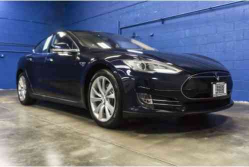 Tesla Model S RWD (2014)