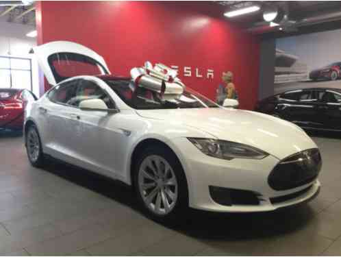 Tesla Model S Tesla Model S 70 (2016)