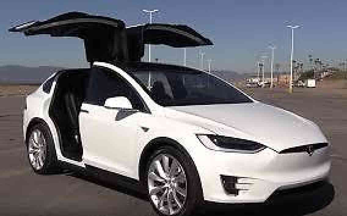 Tesla Model X 90D (2016)