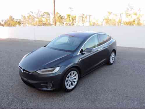 Tesla Model X AWD 4dr 90D (2016)