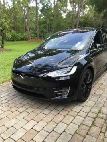 Tesla Model X X P90DL (2016)