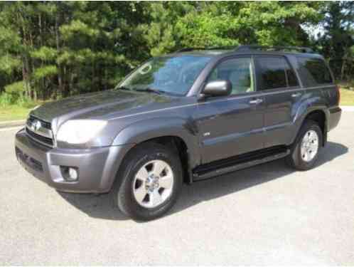 Toyota 4Runner SR5 RWD 4. 0L V6 w/ (2007)