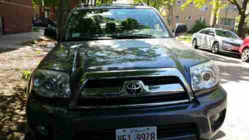 Toyota 4Runner SR5 V6 4x4 w/ S/Roof (2006)