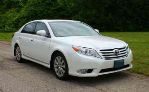 Toyota Avalon (2012)