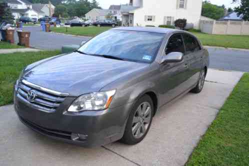 2005 Toyota Avalon