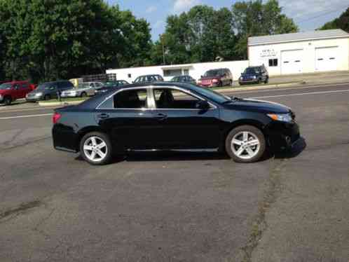 2014 Toyota Camry BLUETOOTH REAR VIEW CAMERA FULL OPTION