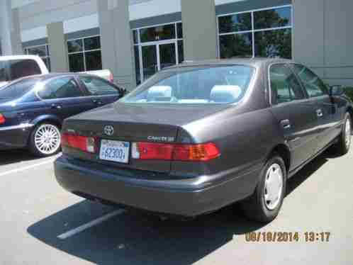 2000 Toyota Camry