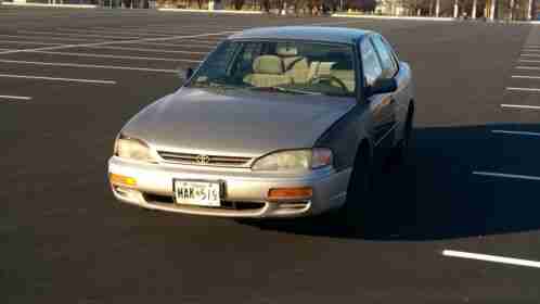 1995 Toyota Camry DX